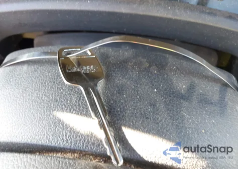 2016 Nissan Versa Note S (Sr)/S Plus/Sl/Sr/Sv z USA, uszkodzony, nr VIN 3N1CE2CP7GL384460